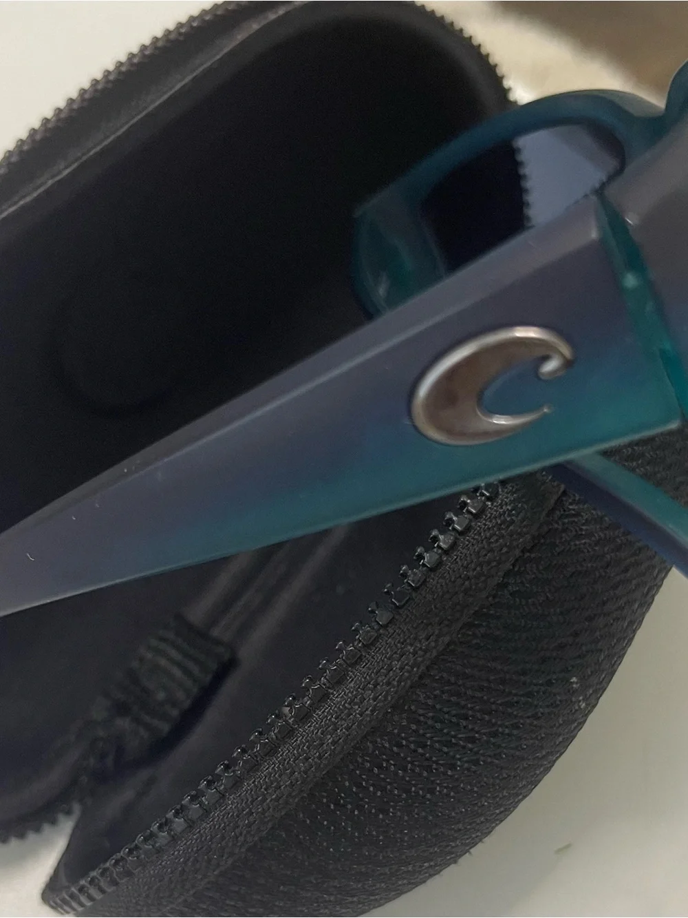 Costa Del Mar Caballito CL73 Sunglasses, Caribbean Fade Frame and Costa Case.